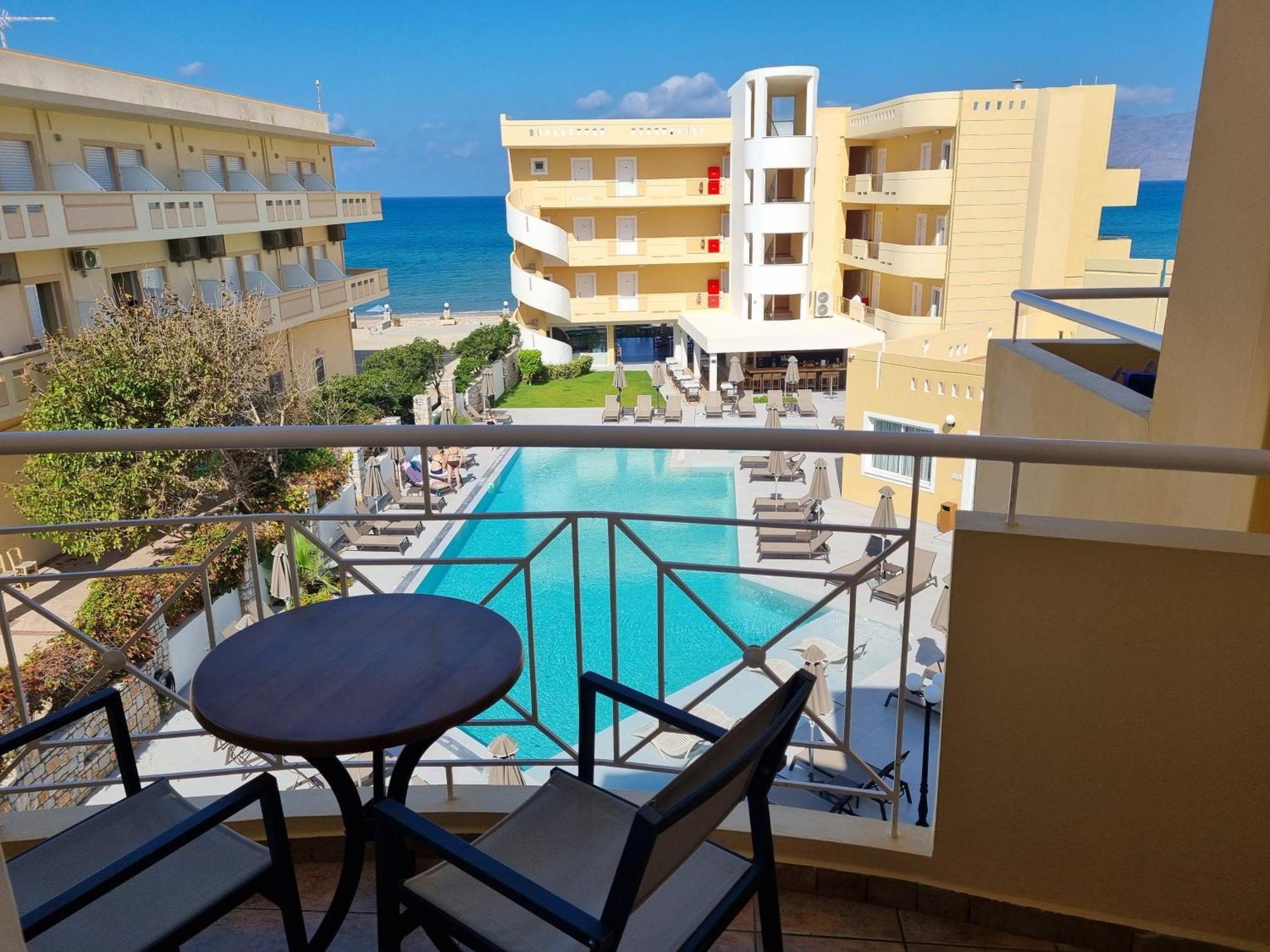 Sunny Bay Hotel Kissamos Exterior photo